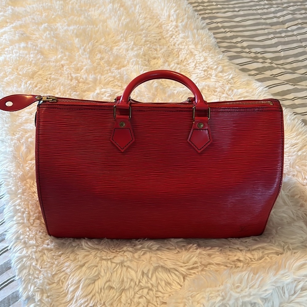 Louis Vuitton Speedy 35 in Red Epi